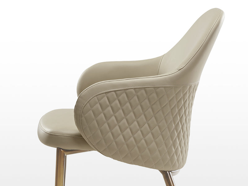 Enveloping sitting experience
